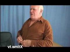 Секс дед трахнул внучку видео