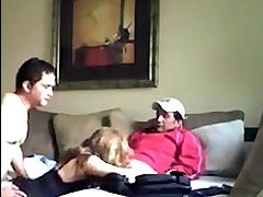 Порно видео на дрочил спящей сестре и кончил в губки